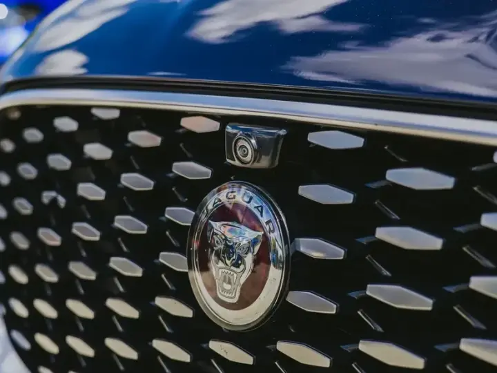 Jaguar F-Pace D200 AWD SE