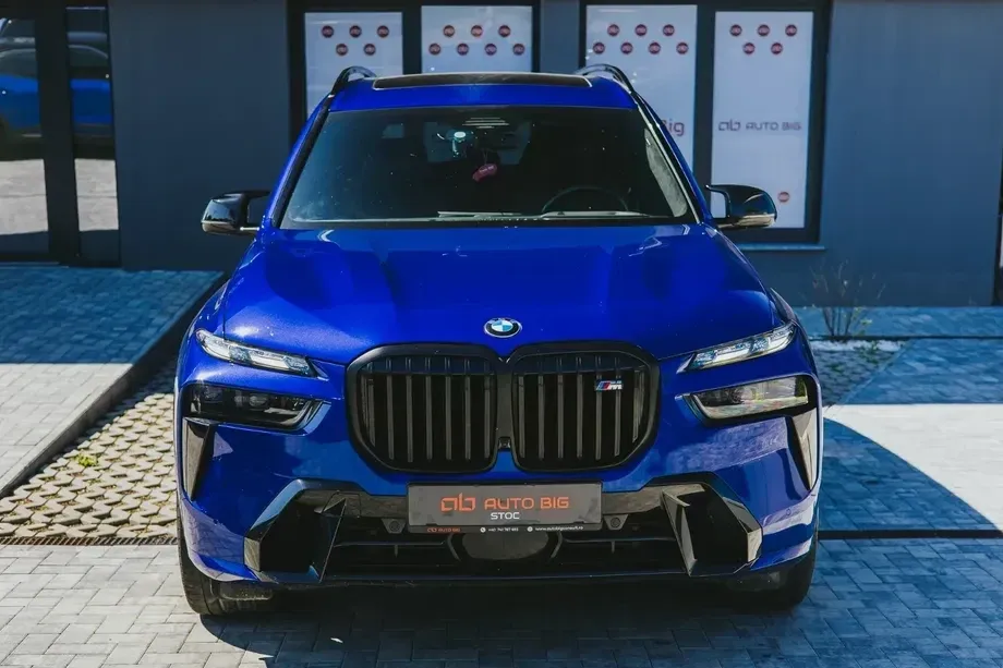 BMW X7 M60i xDrive — imagine 2