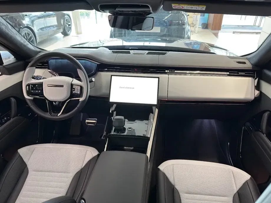 Land Rover Range Rover Sport 4.4 V8 P635 MHEV SV Carbon — imagine 5