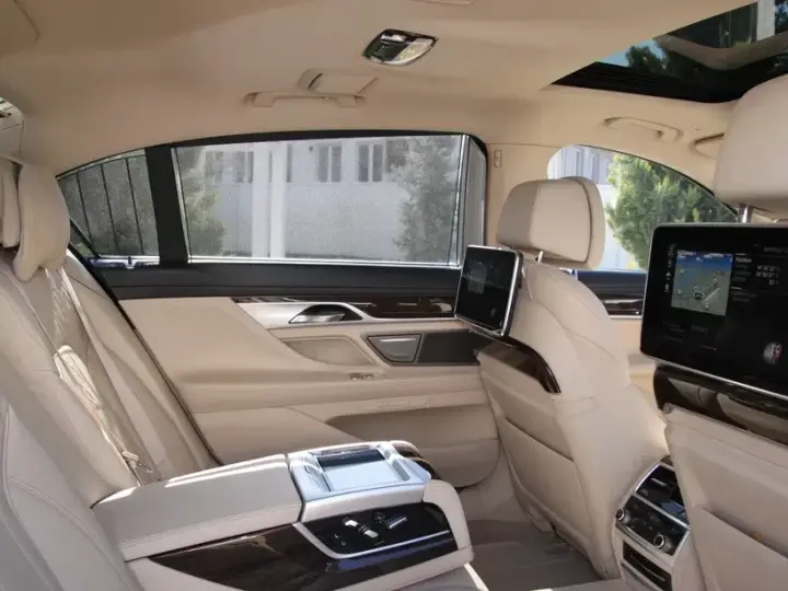 BMW Seria 7 745Le xDrive AT PHEV
