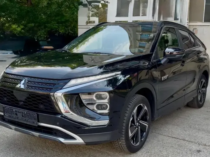 Mitsubishi Eclipse Cross PHEV Intense+ Black