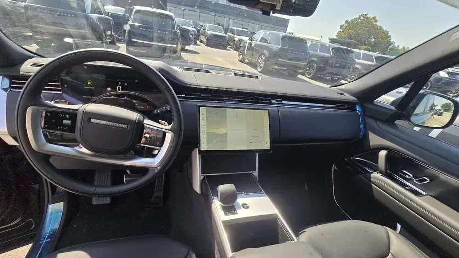 Land Rover Range Rover 3.0 I6 D300 MHEV HSE — imagine 5