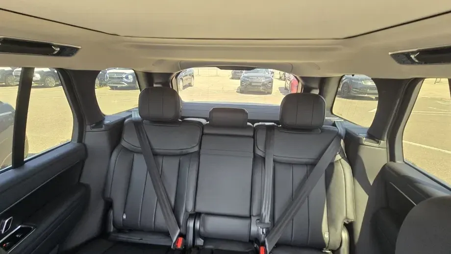 Land Rover Range Rover 3.0 I6 D300 MHEV HSE — imagine 6