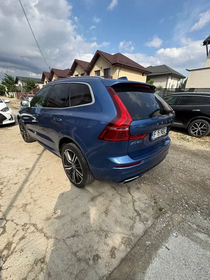 Volvo XC 60 II D5 AWD R-Design — imagine 3