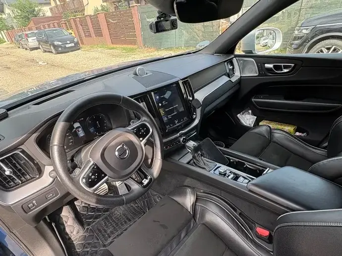 Volvo XC 60 II D5 AWD R-Design