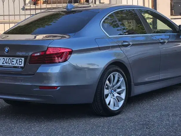 BMW Seria 5 F10/F11/F07 [2010 - 2017] 525d xDrive AT