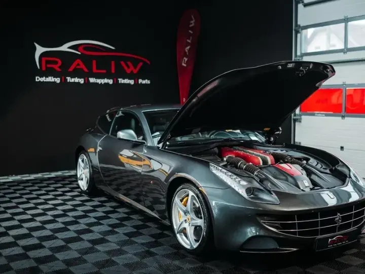 Ferrari FF