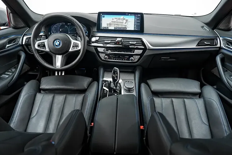 BMW Seria 5 G30/G31 520e AT PHEV — imagine 2