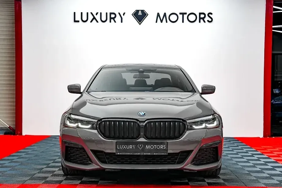 BMW Seria 5 G30/G31 520e AT PHEV — imagine 3