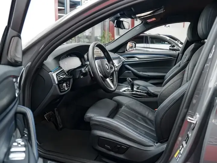 BMW Seria 5 G30/G31 520e AT PHEV