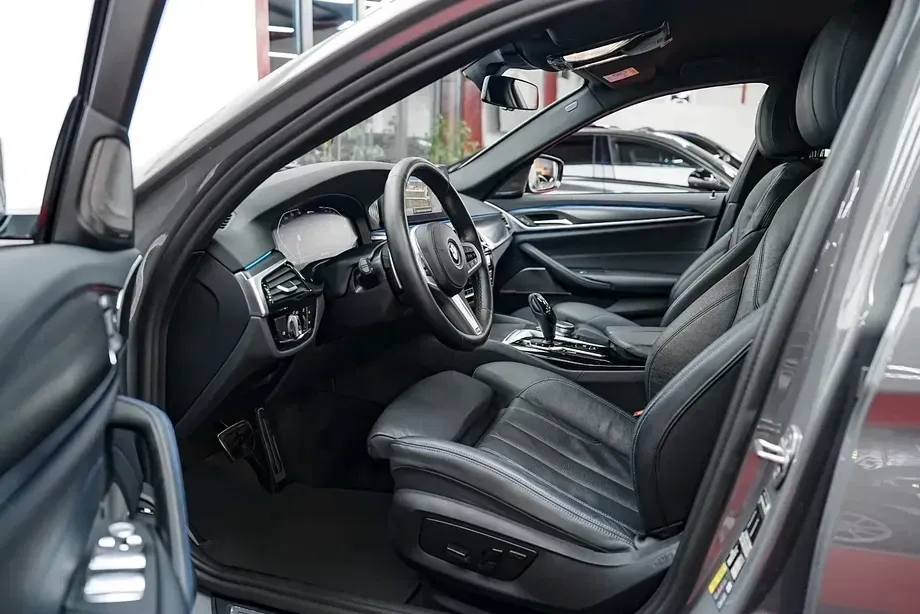 BMW Seria 5 G30/G31 520e AT PHEV — imagine 4