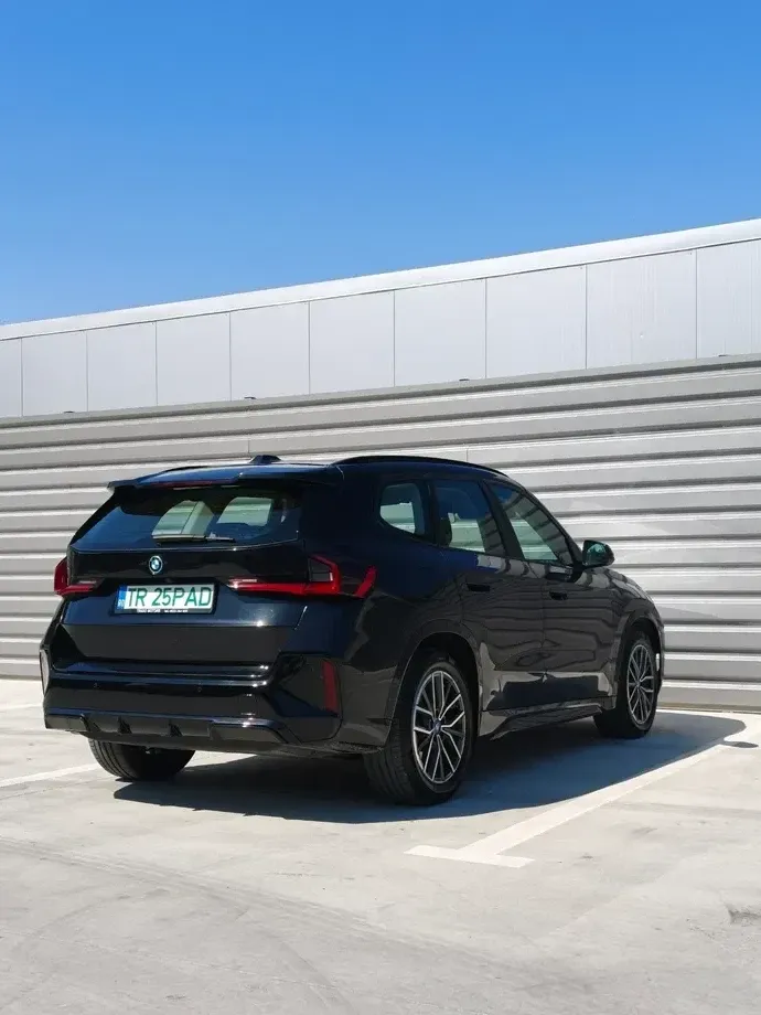 BMW iX1 — imagine 6