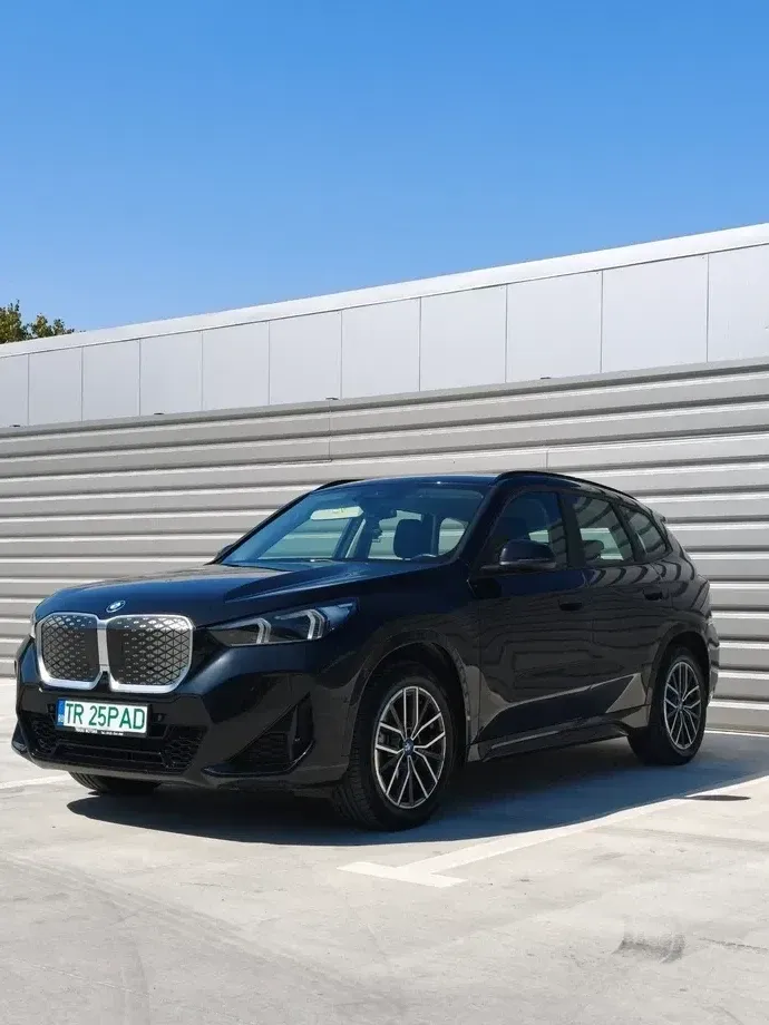 BMW iX1 — imagine 3