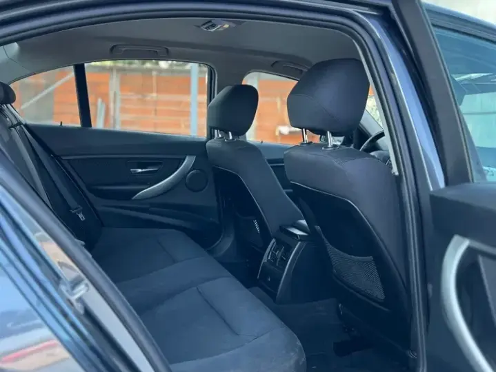 BMW Seria 3 F30/F31/F34 [2011 - 2019] 318d