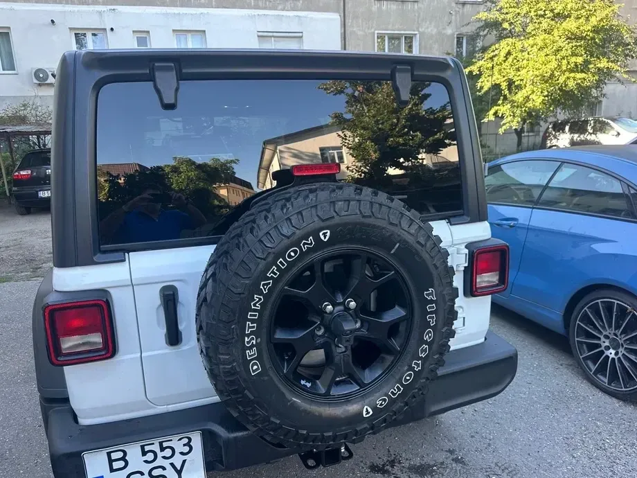 Jeep Wrangler — imagine 4