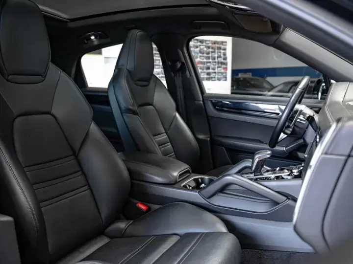 Porsche Cayenne E-Hybrid Tiptronic S