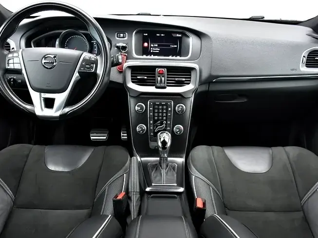 Volvo V40 T3 Geartronic RDesign