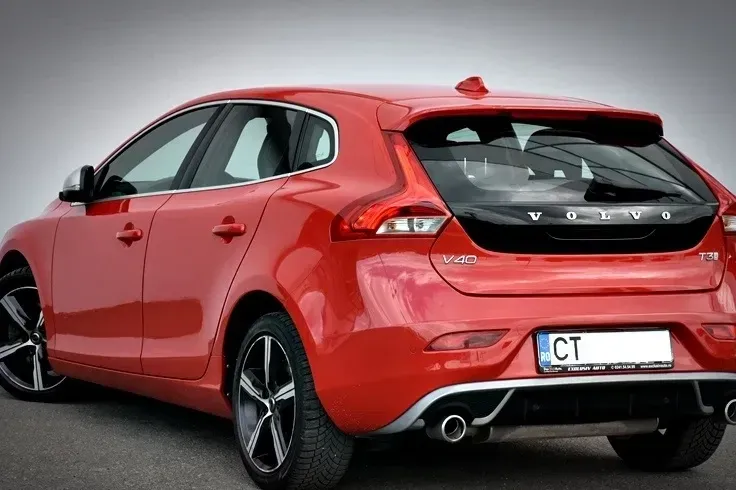 Volvo V40 T3 Geartronic RDesign — imagine 6