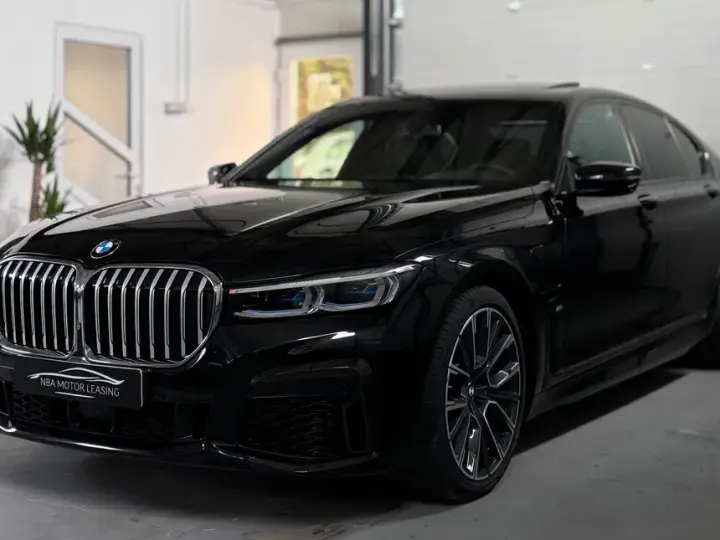 BMW Seria 7 745e