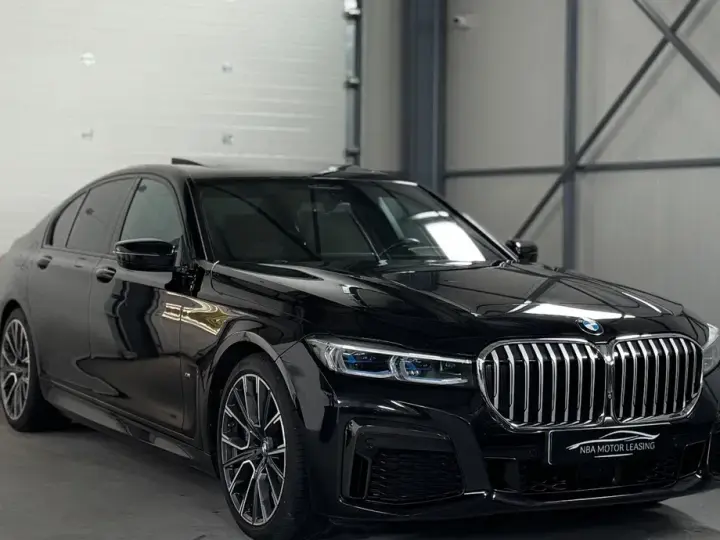 BMW Seria 7 745e