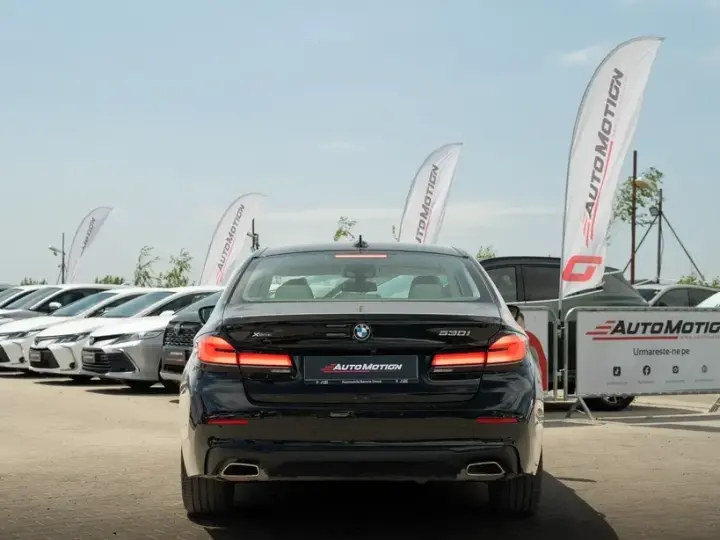 BMW Seria 5 530i xDrive AT MHEV