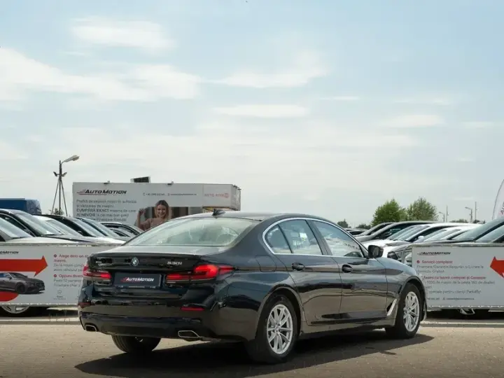 BMW Seria 5 530i xDrive AT MHEV