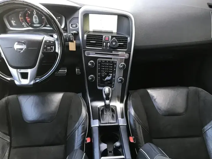 Volvo XC 60 I D4AWD R-Design