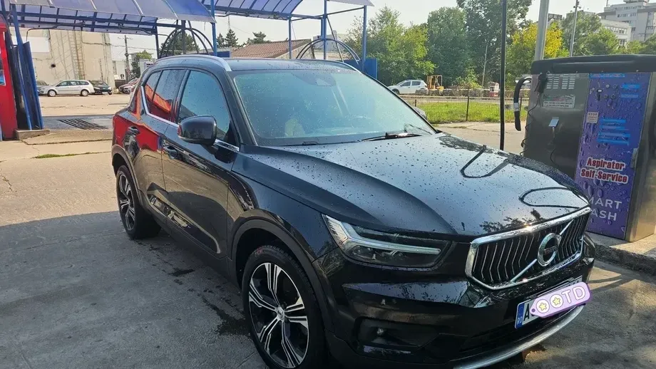 Volvo XC 40 Recharge T5 Twin Engine AT7 Inscription Expression — imagine 3