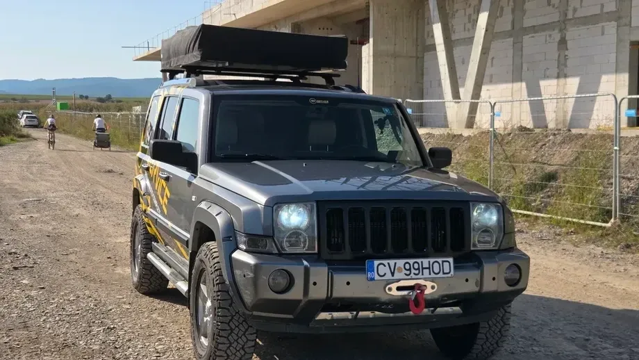 Jeep Commander — imagine 5