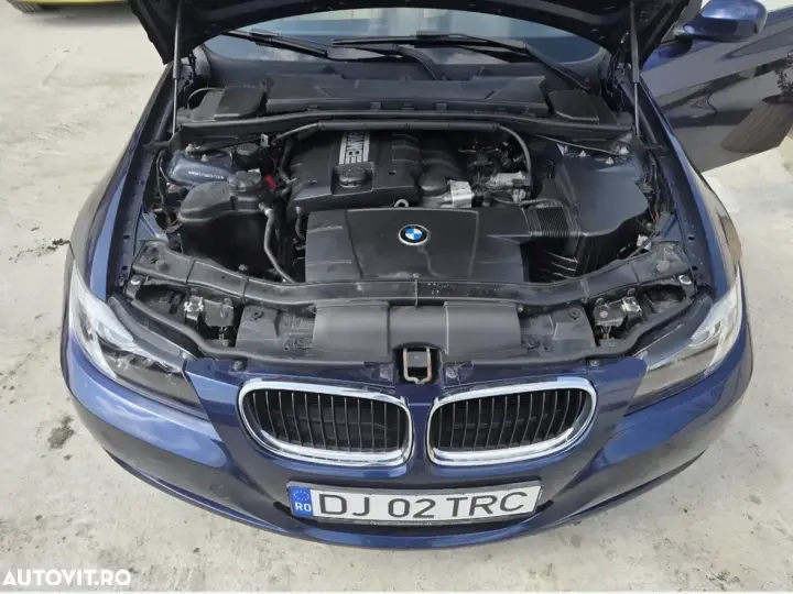 BMW Seria 3 E90/E91/E92/E93 [2005 - 2013] 320i