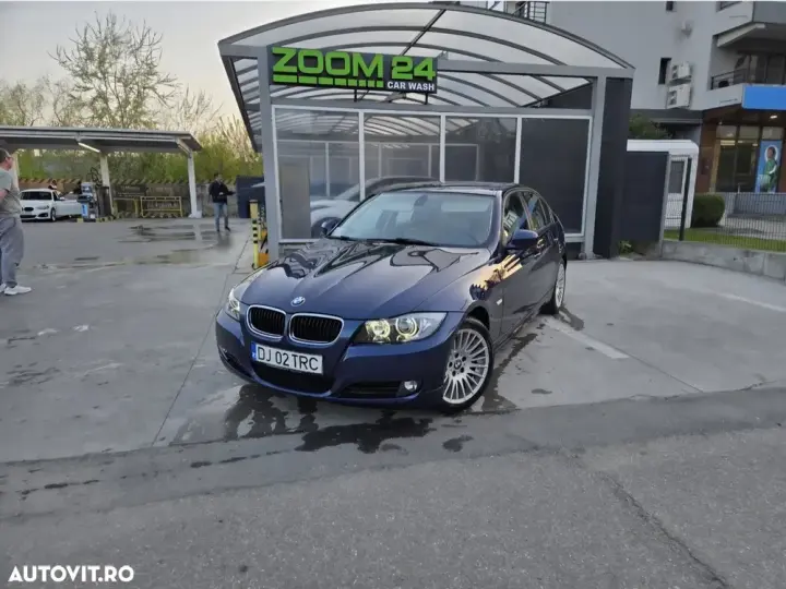 BMW Seria 3 E90/E91/E92/E93 [2005 - 2013] 320i