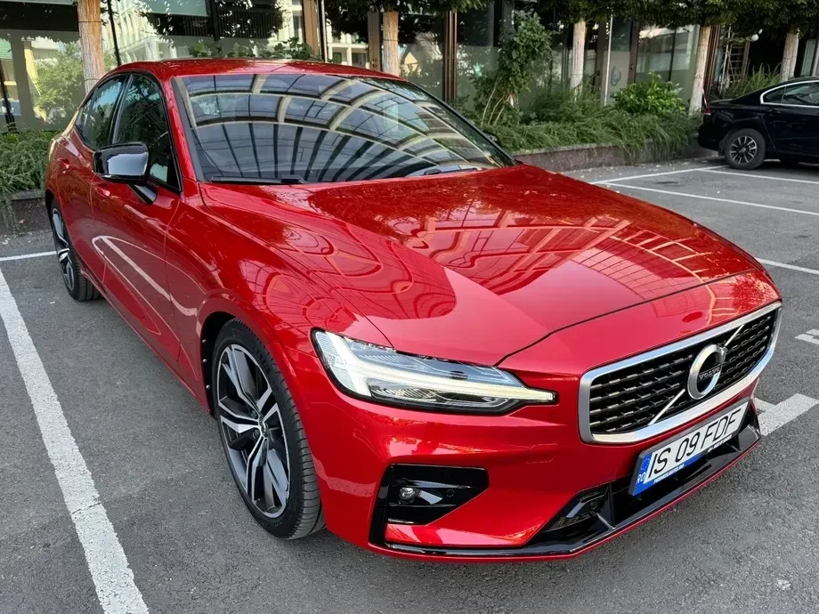 Volvo S60 T4 R-Design — imagine 2