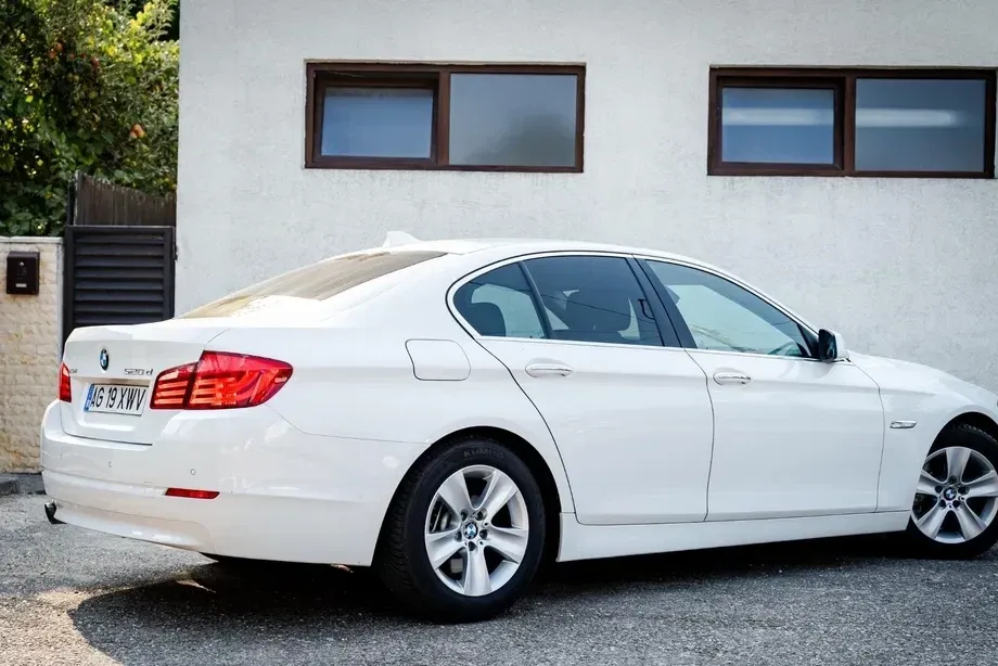 BMW Seria 5 F10/F11/F07 — imagine 5