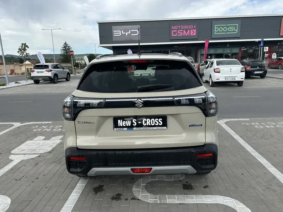 Suzuki S-Cross 1.4 Boosterjet MHEV AllGrip AT6 Luxus — imagine 5
