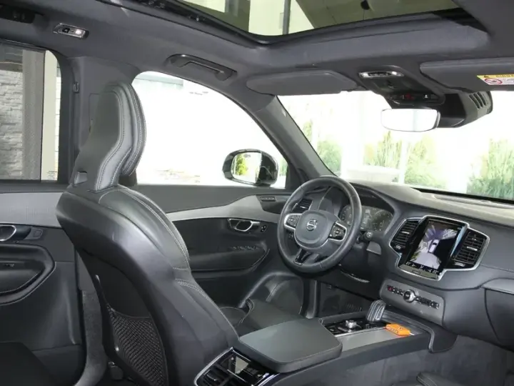 Volvo XC 90 II B5 MHEV AWD 5 locuri R-Design