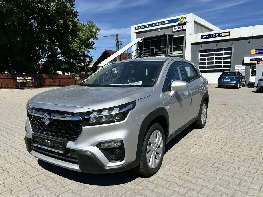 Suzuki S-Cross 1.4 Boosterjet MHEV Cool — imagine 2