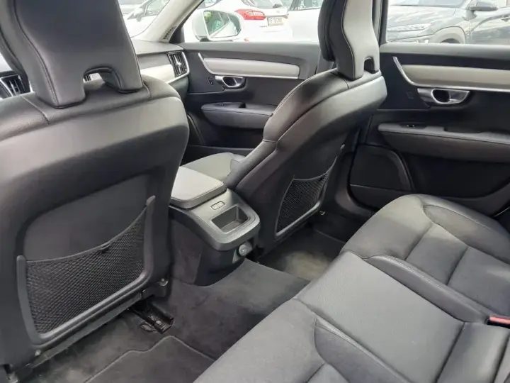 Volvo S90 B4 MHEV AT Plus Bright