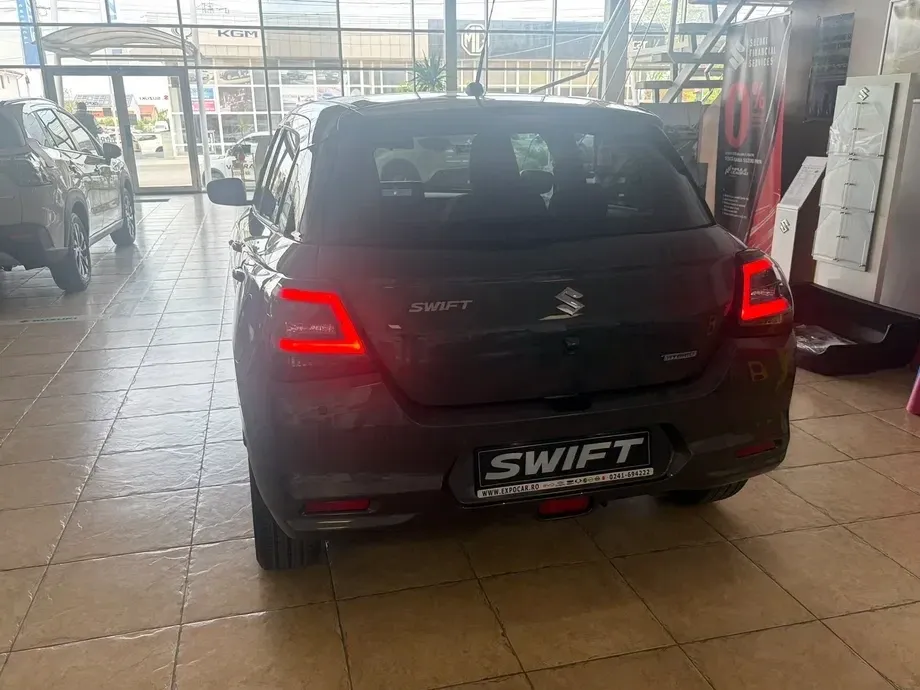Suzuki Swift VI 1.2 Dualjet 12V MHEV Passion — imagine 3