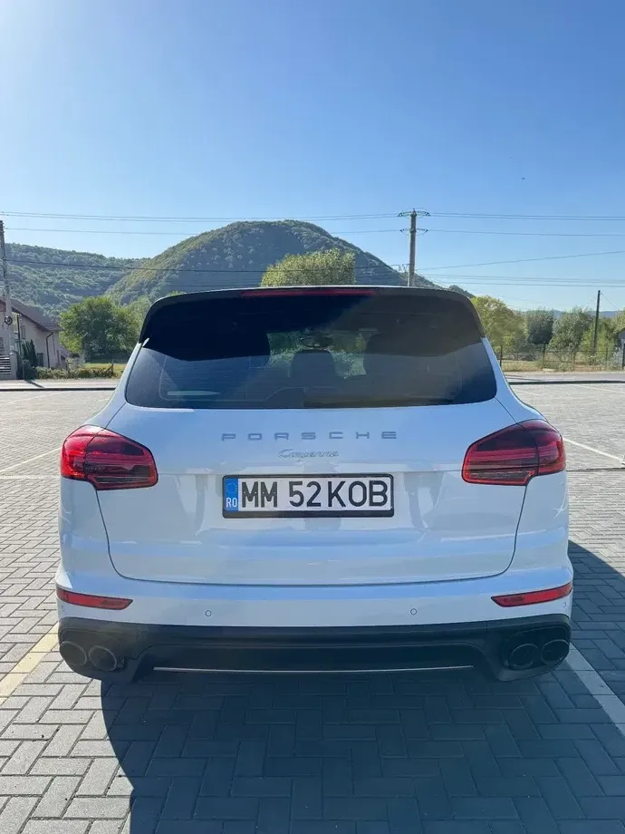 Porsche Cayenne — imagine 4