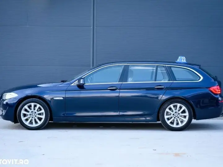 BMW Seria 5 F10/F11/F07 [2010 - 2017] 520d Touring Aut.
