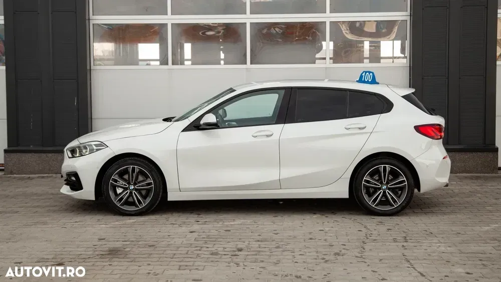 BMW Seria 1 F40/F52 [2017 - Prezent] 116d Aut. Sport Line — imagine 4