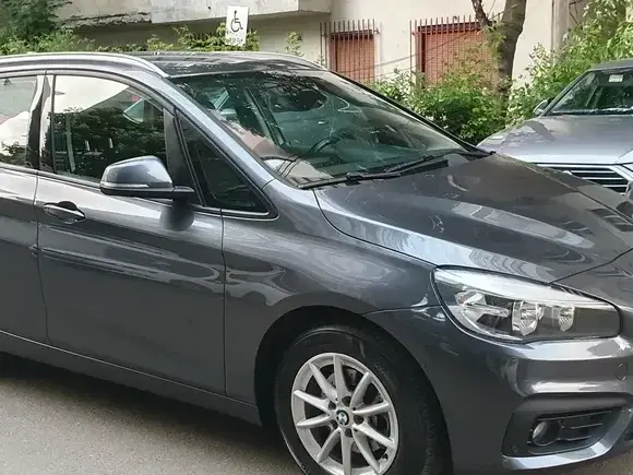 BMW Seria 2 216d Standard