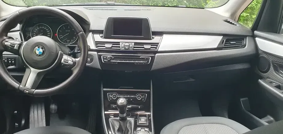 BMW Seria 2 216d Standard — imagine 6