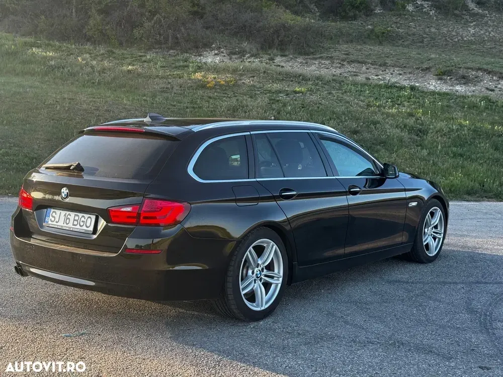 BMW Seria 5 F10/F11/F07 [2010 - 2017] 530d — imagine 4