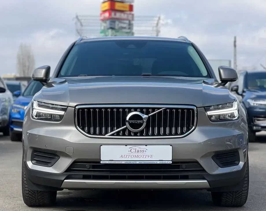 Volvo XC 40 Recharge T4 Twin Engine AT7 Inscription Expression — imagine 3