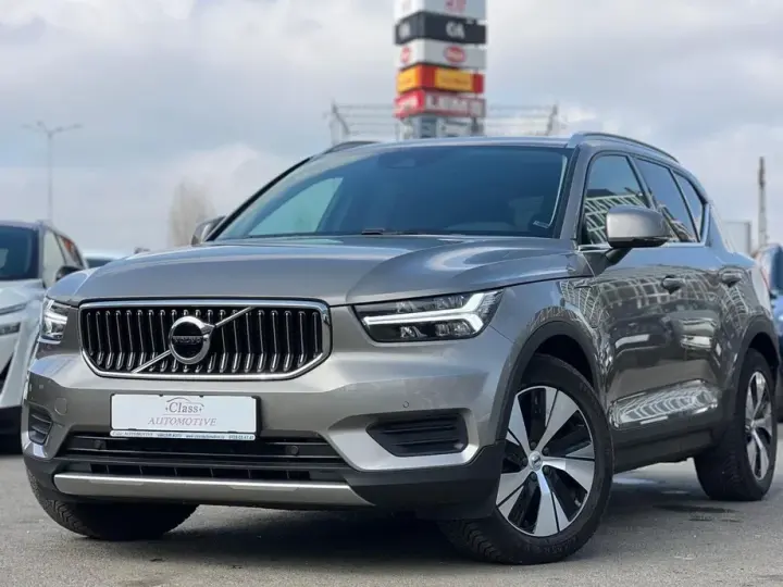 Volvo XC 40 Recharge T4 Twin Engine AT7 Inscription Expression