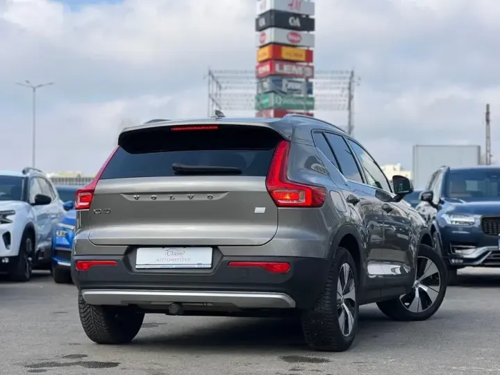 Volvo XC 40 Recharge T4 Twin Engine AT7 Inscription Expression