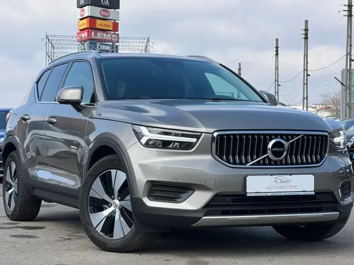Volvo XC 40 Recharge T4 Twin Engine AT7 Inscription Expression