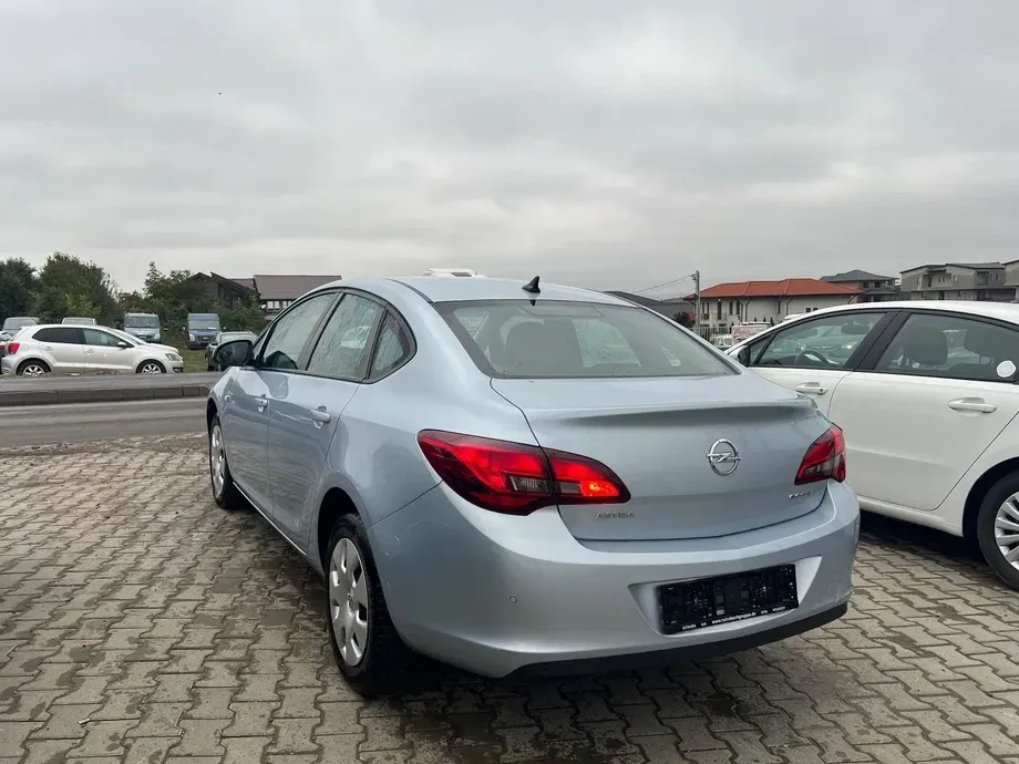 Opel Astra 1.6 CDTI ECOTEC Start/Stop Enjoy — imagine 3