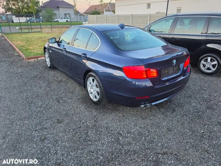 BMW Seria 5 F10/F11/F07 [2010 - 2017] 520d